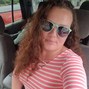 Meet your Posher, Desiree